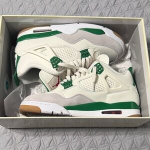 Pine Green Jordan 4 Sb